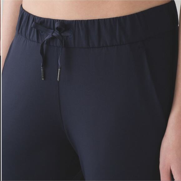 Lululemon On The Fly Pant Midnight Navy Work Travel Drawcord (4) 28" - Picture 12 of 12